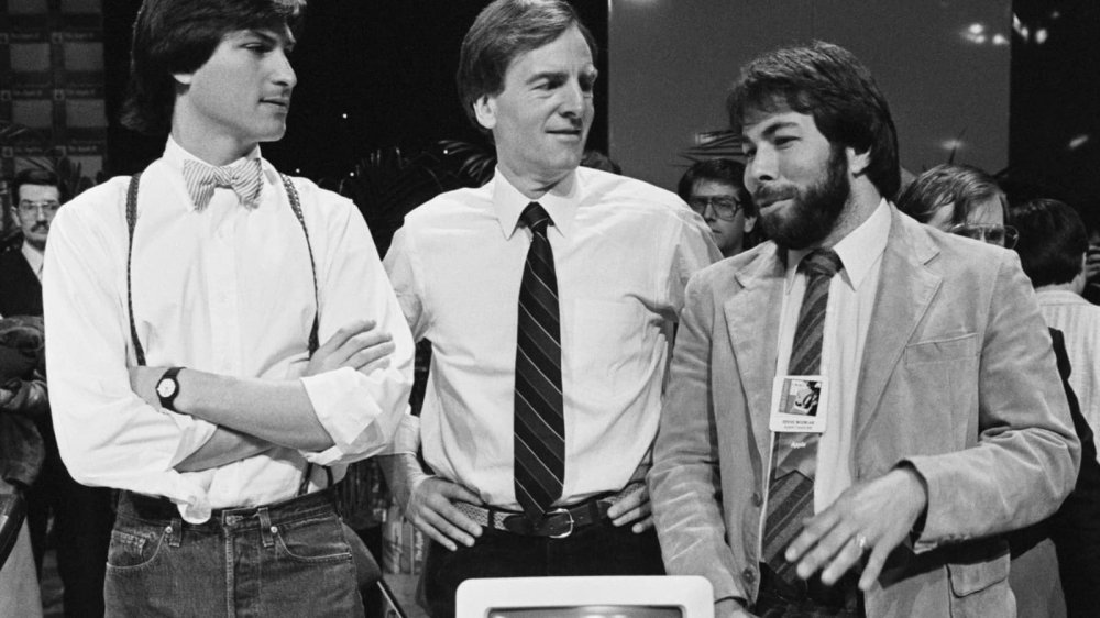 From left to right: Steve Jobs, John Sculley, Steve Wozniak