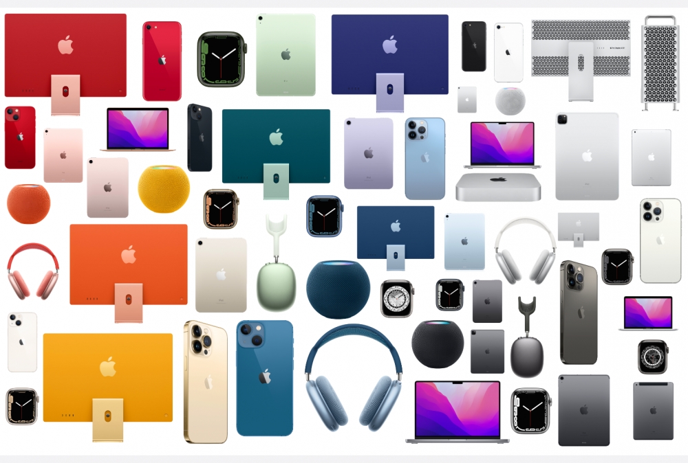 Two billion Apple products are active around the world, Apple says