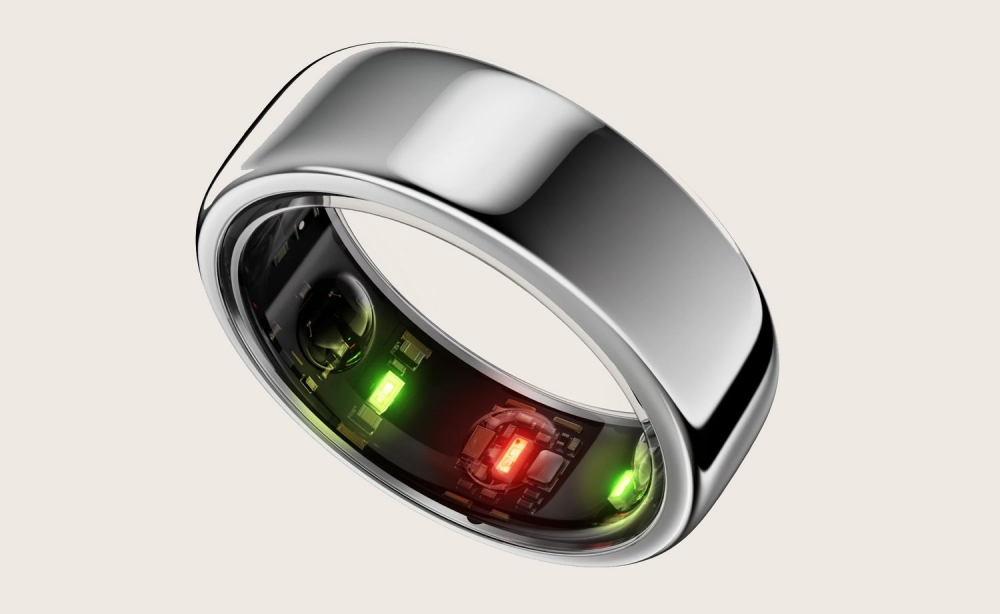 The Oura Ring 3 on display