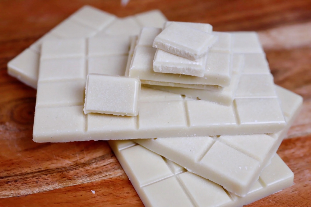 Sugar free white chocolate