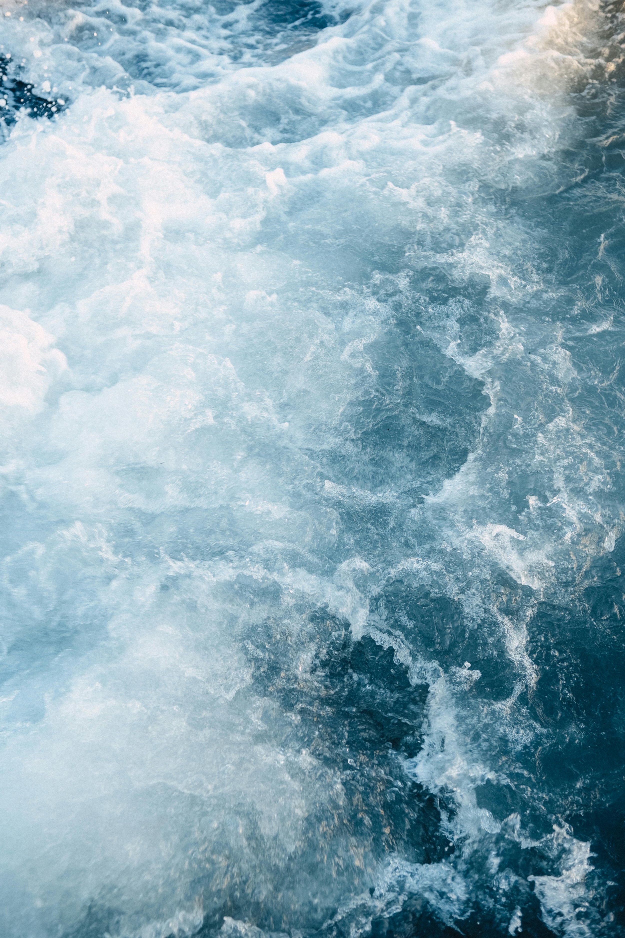 Crashing White Waves Ocean wallpaper for Apple iPhone, Apple Watch, Mac, iPad and Apple Watch