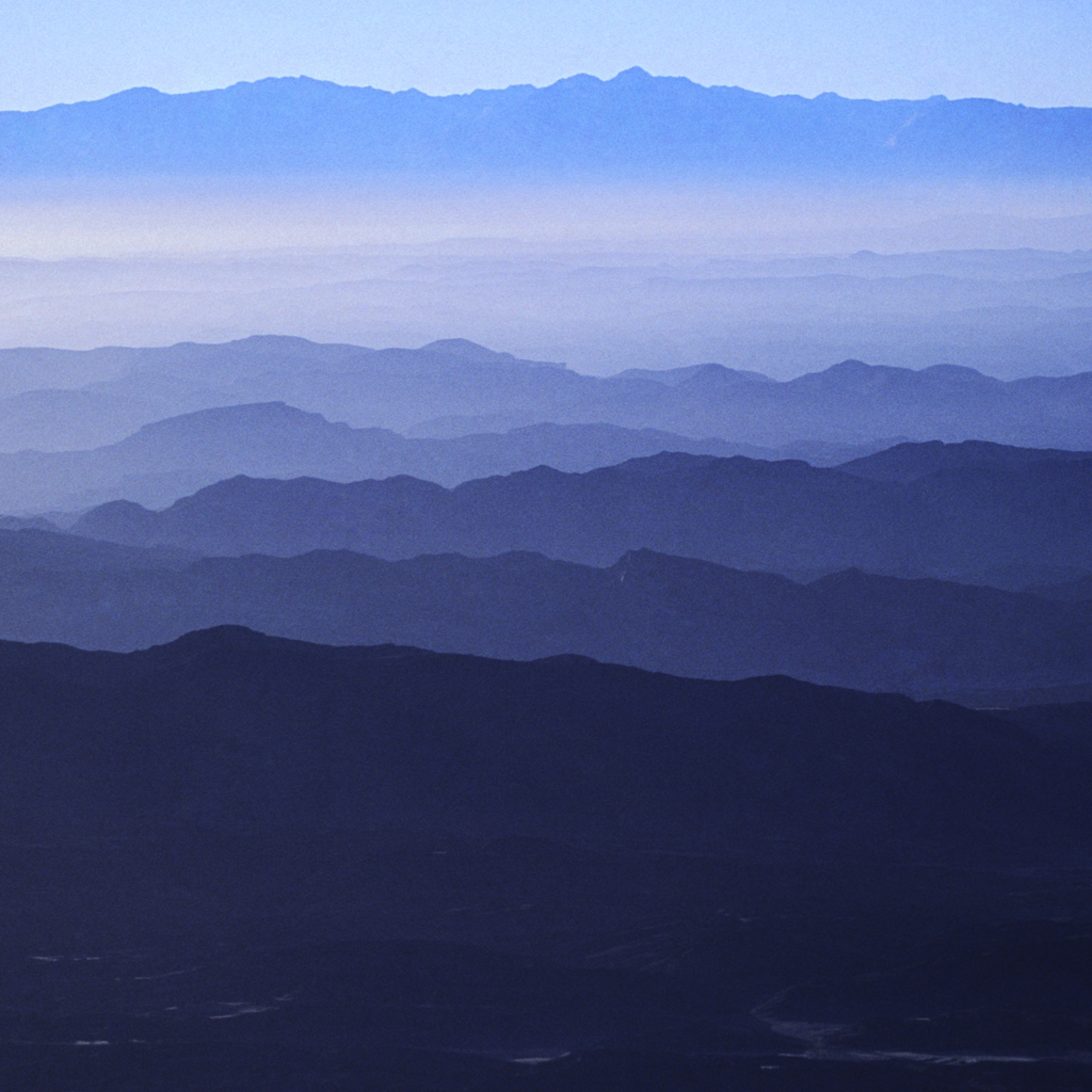 iPad Stock Default Rolling Mountains wallpaper for Apple iPhone, Apple Watch, Mac, iPad and Apple Watch