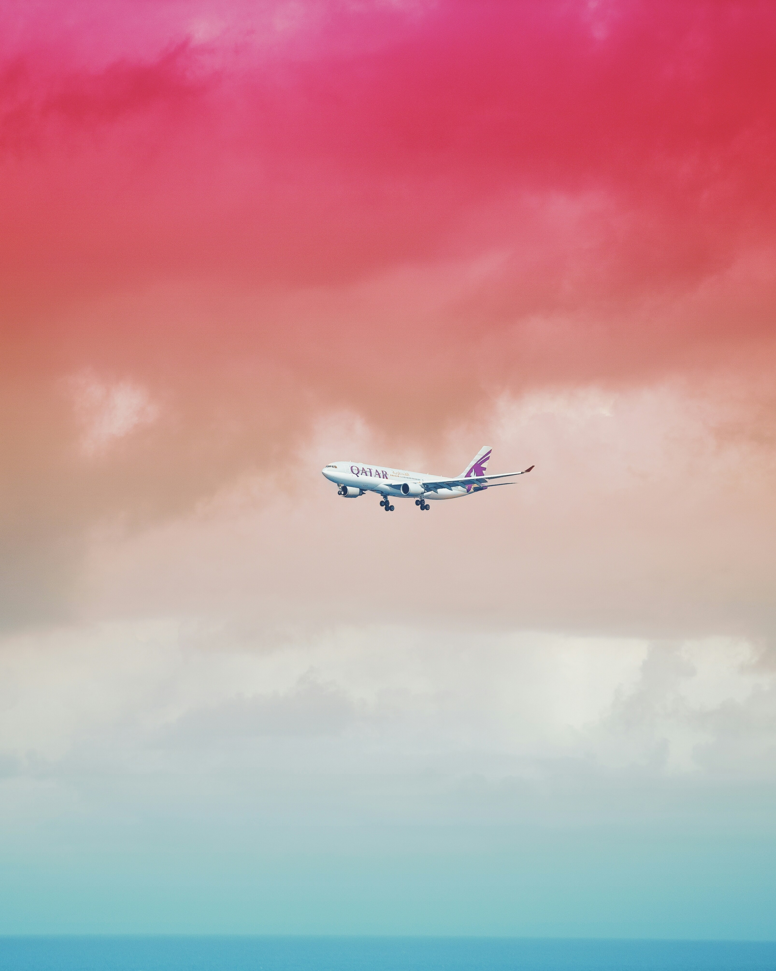 Plane Flying On A Gradient Color Sky wallpaper for Apple iPhone, Apple Watch, Mac, iPad and Apple Watch