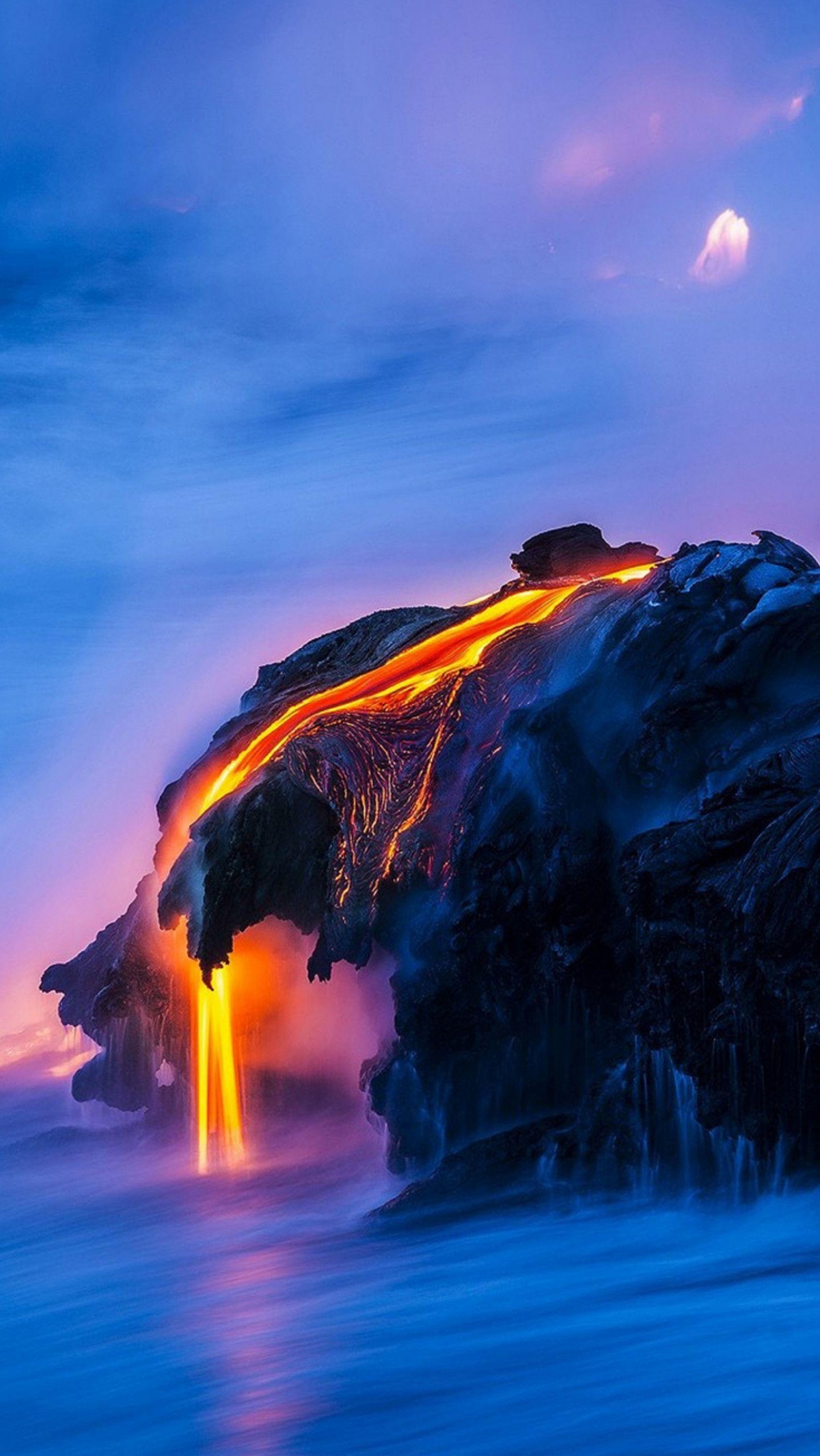 Lava Dramatic Volcano wallpaper for Apple iPhone, Mac, iPad and more