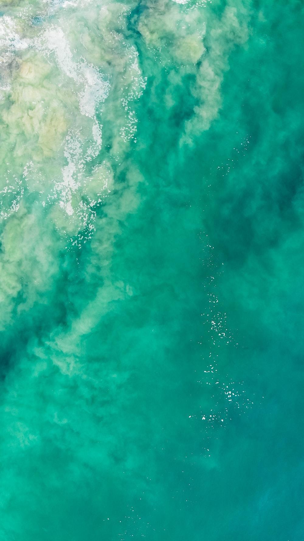 Apple iOS 6 Default Stock Green Clear Ocean Water From Above