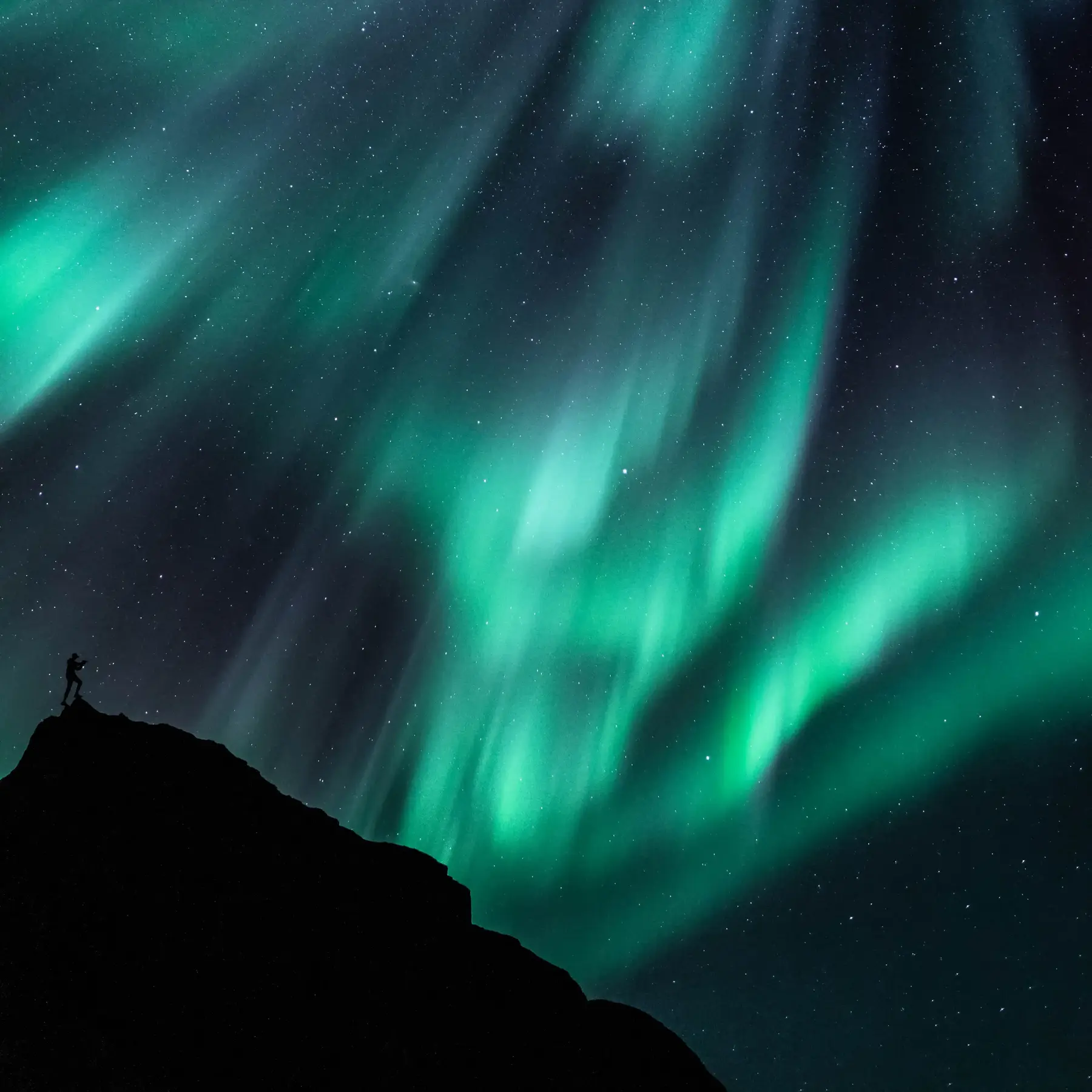 Aurora Borealis Turquoise Green Man On A Mountain Best Desktop Wallpapers Screensavers Backgrounds For Apple iPhone 11 12 13 14 15 16 17 Pro Max 2025 2026