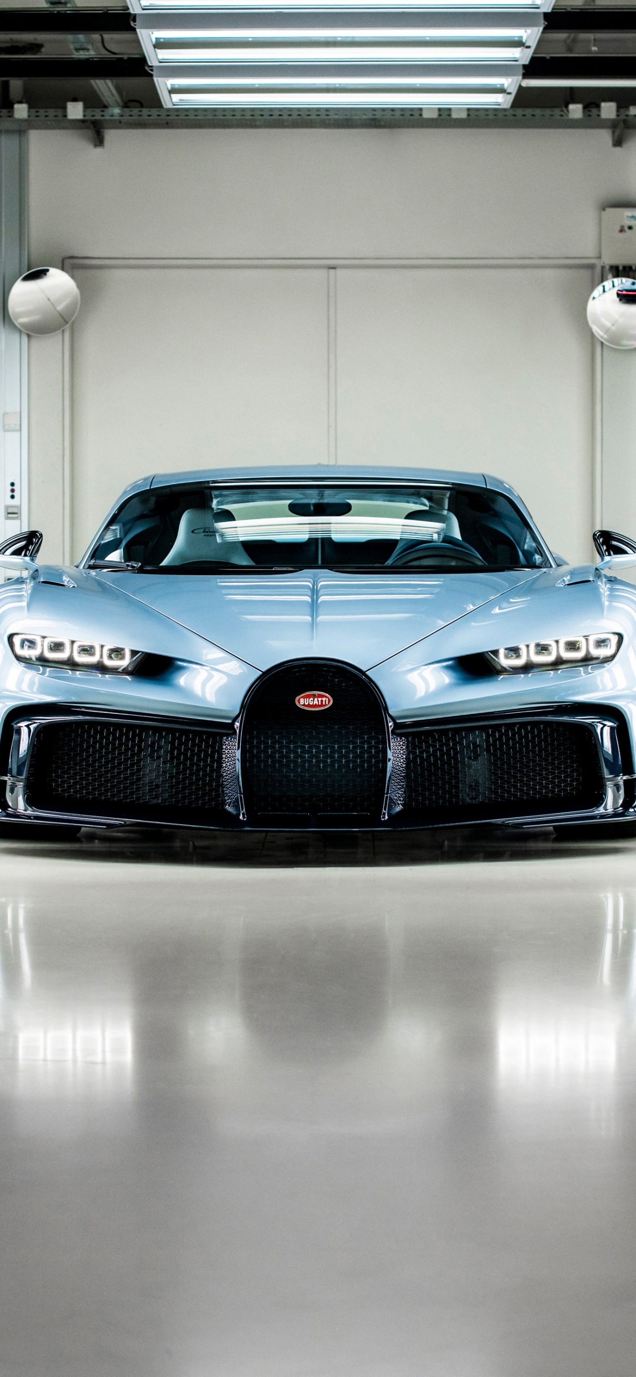 Bugatti Chiron Luxury Cars