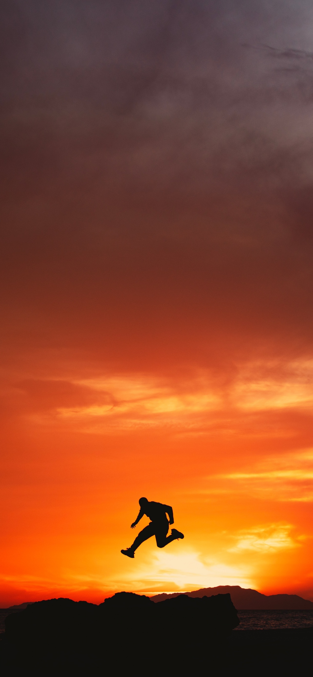 Hisma Desert Sunset Silhouette Best iPhone And Android Desktop Lock Screen Home Screen Wallpapers Backgrounds And Screensavers 2025 wallpaper for Apple iPhone, Apple Watch, Mac, iPad and Apple Watch