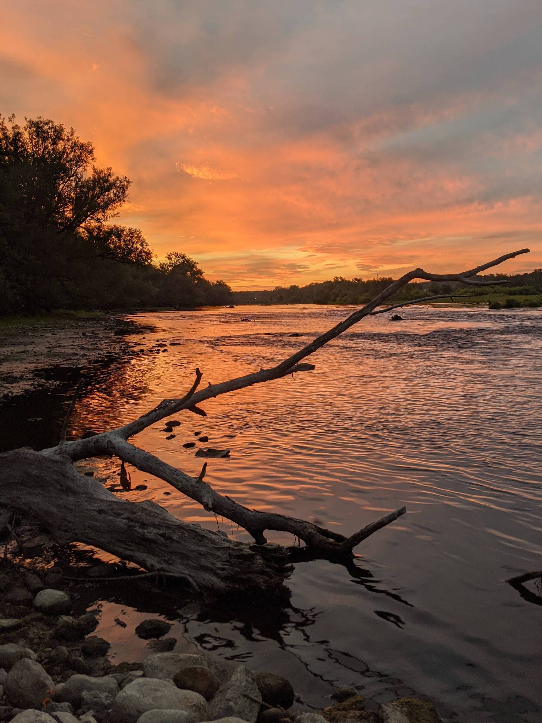 Kalamazoo River Sunset Michigan State United States USA wallpaper for Apple iPhone, Apple Watch, Mac, iPad and Apple Watch