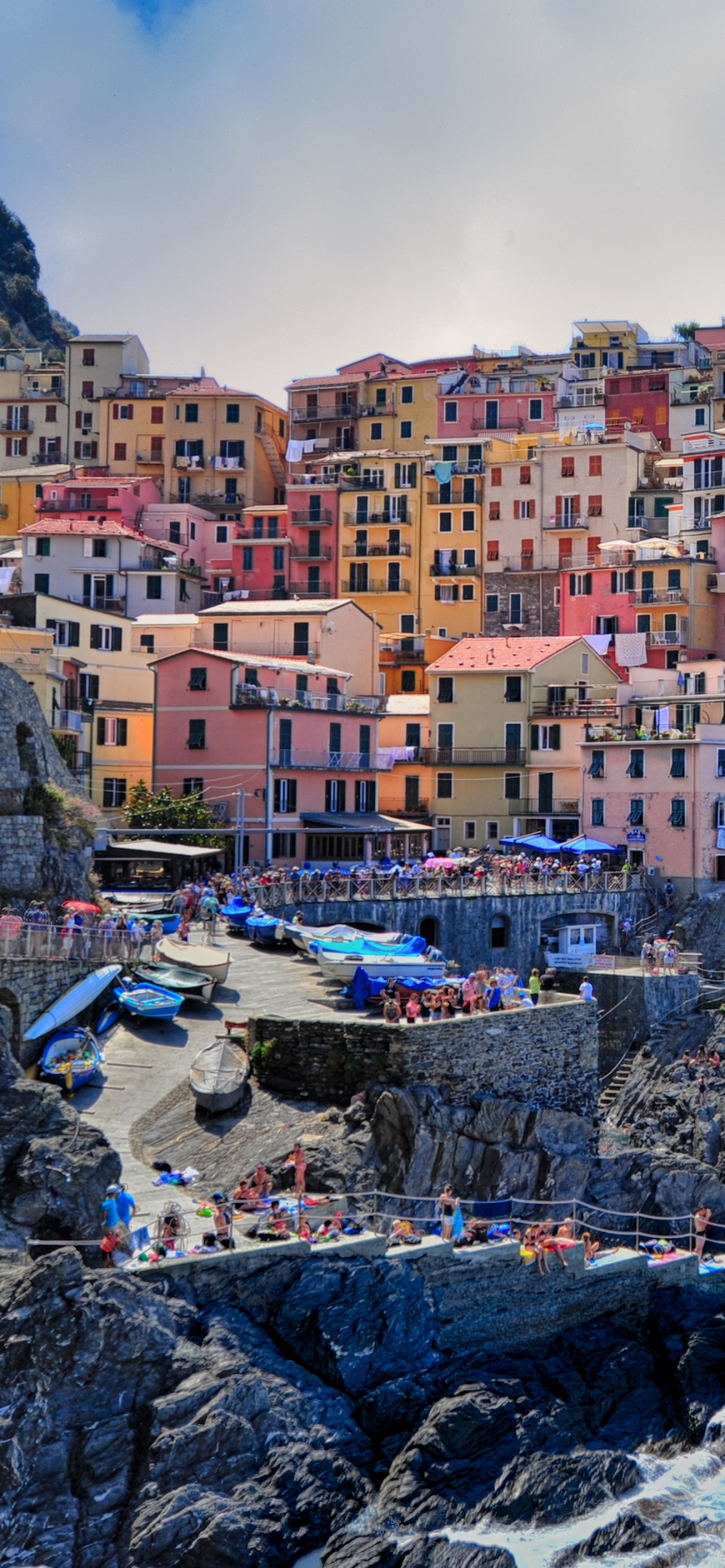 Manarola Cinque Colorful Homes Houses Colourful wallpaper for Apple iPhone, Apple Watch, Mac, iPad and Apple Watch