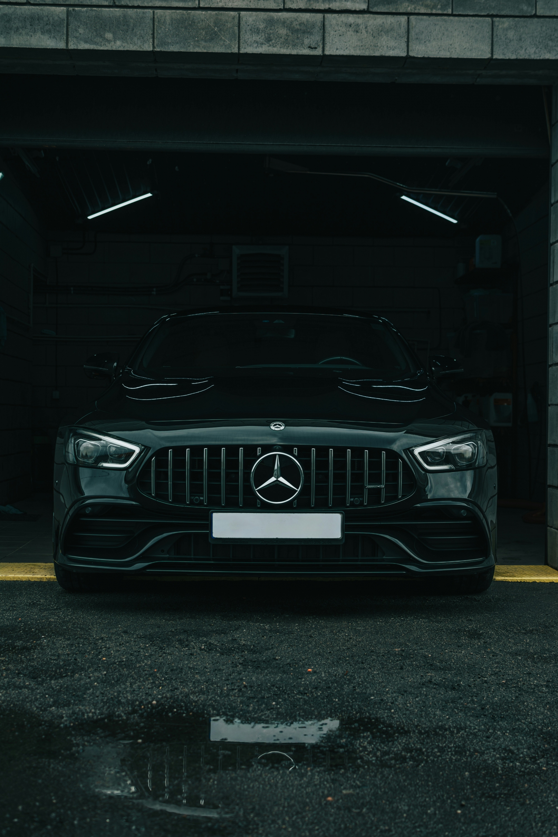 Matte Black Mercedes Benz Luxury Life Rich wallpaper for Apple iPhone, Apple Watch, Mac, iPad and Apple Watch