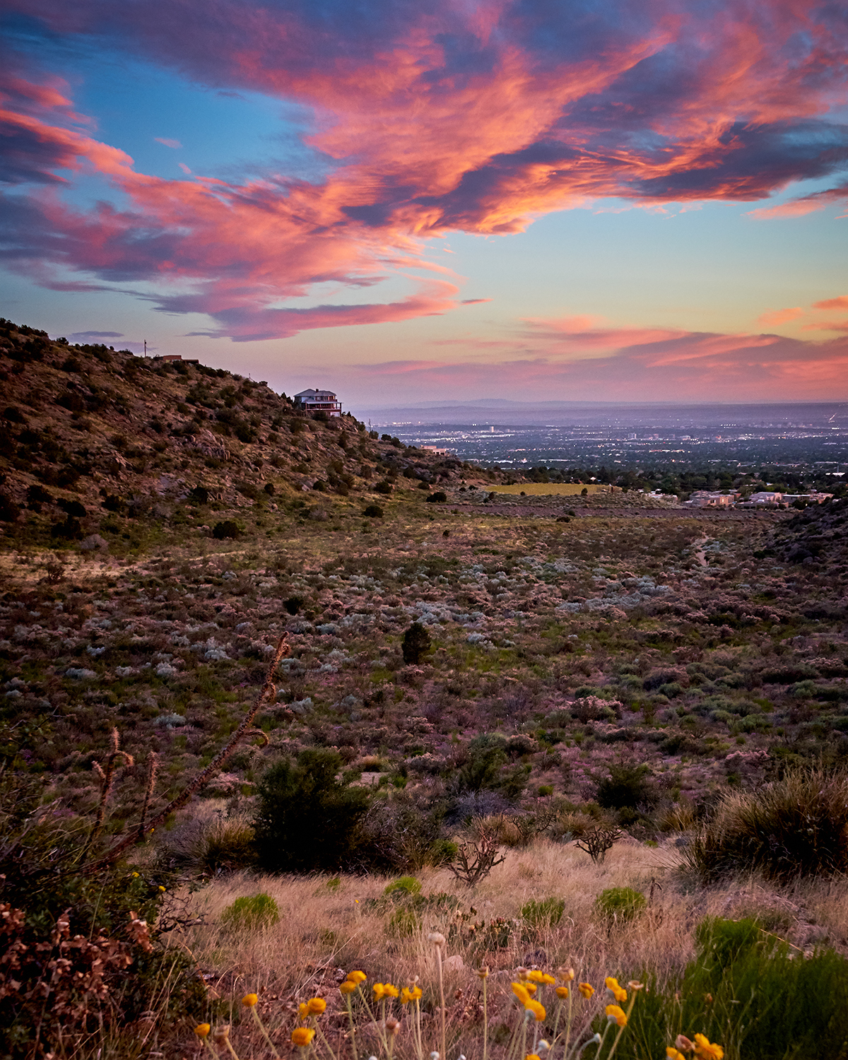 Sunset With Gorgeous Colorful Clouds In Albuquerque County Town New Mexico State USA United States Small Towns