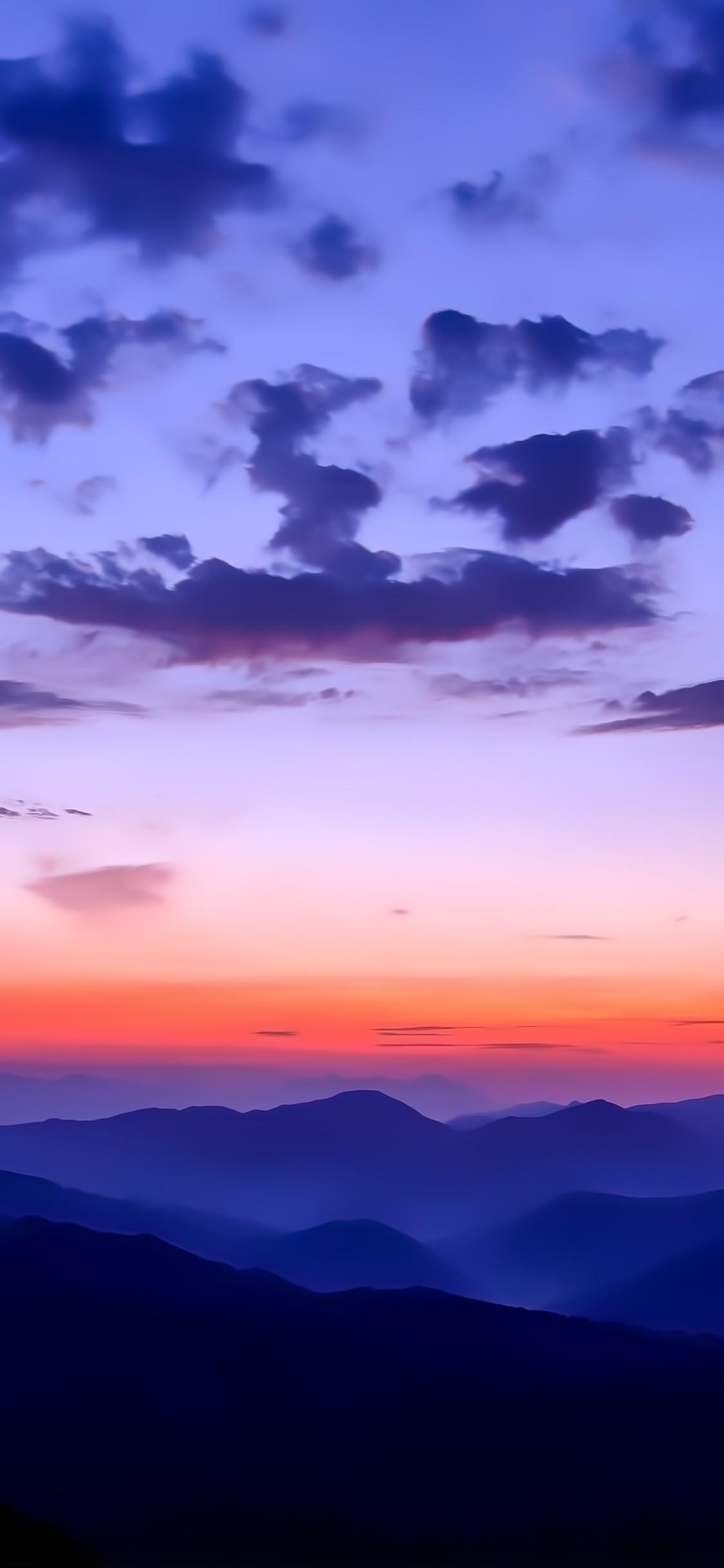 Vibrant Sunset Over Mountains 120hz 240hz 4K HDR