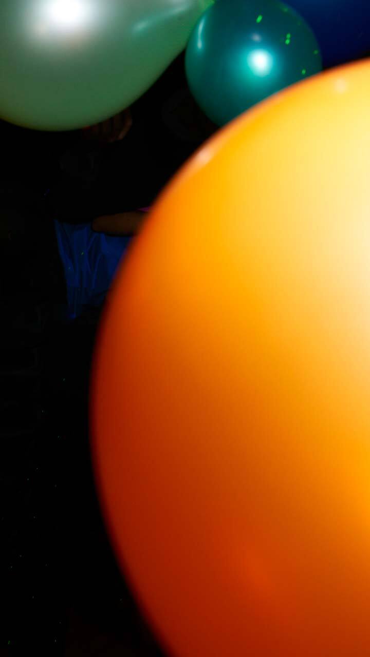 Windows Phone 8 Default Orange Multicolor Balloons