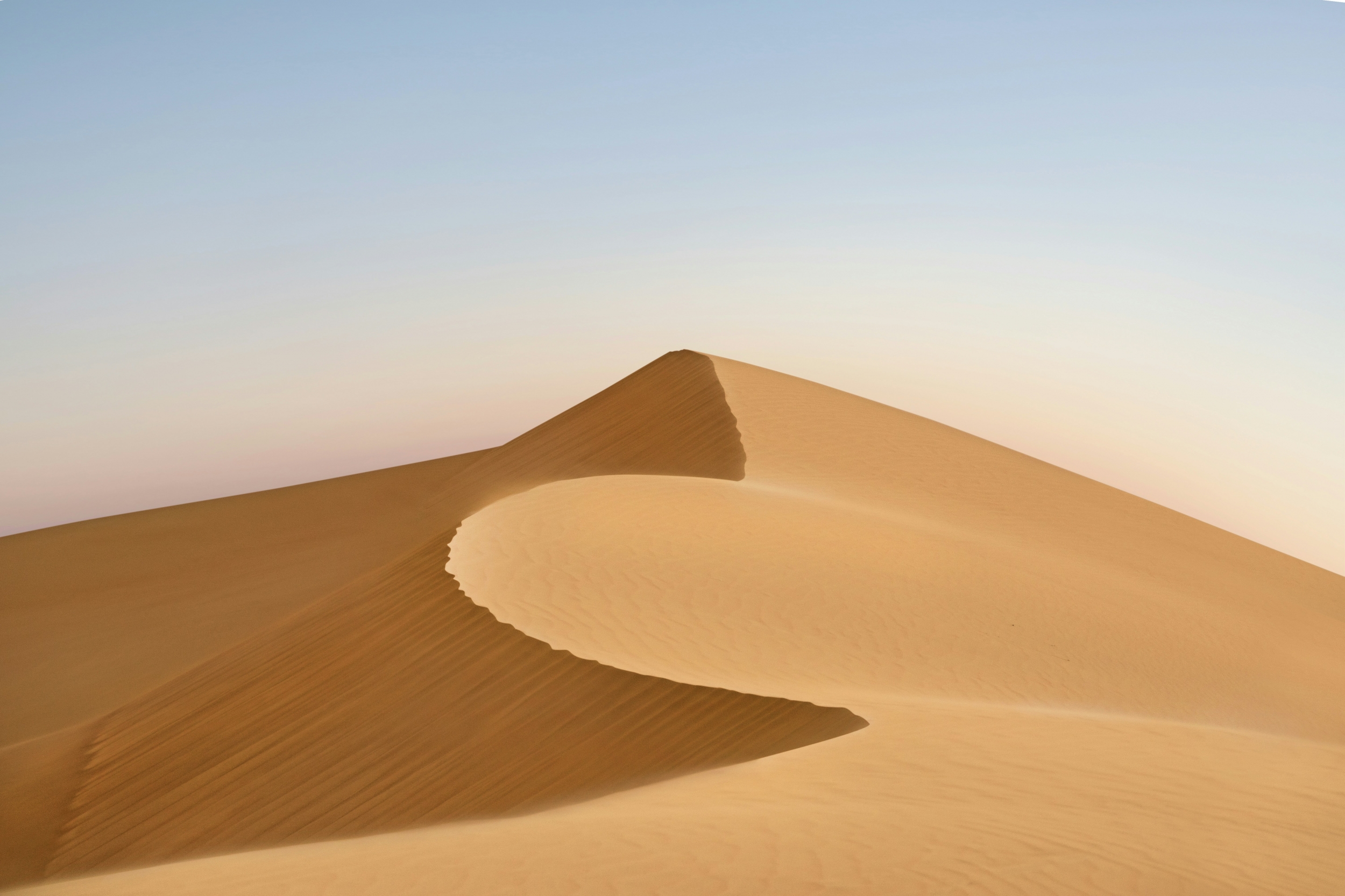 Arabian Desert macOS Stock Light Mode