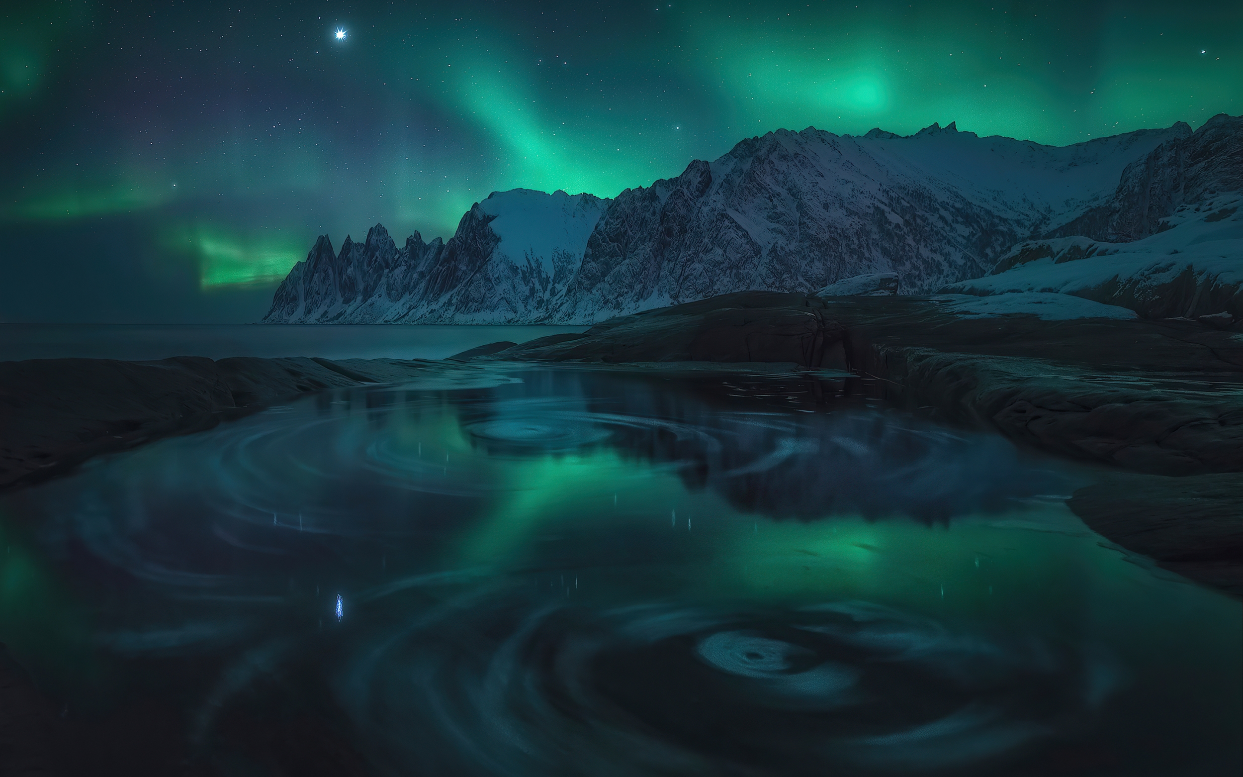 Aurora Borealis Green Dark wallpaper for Apple iPhone, Mac, iPad and more