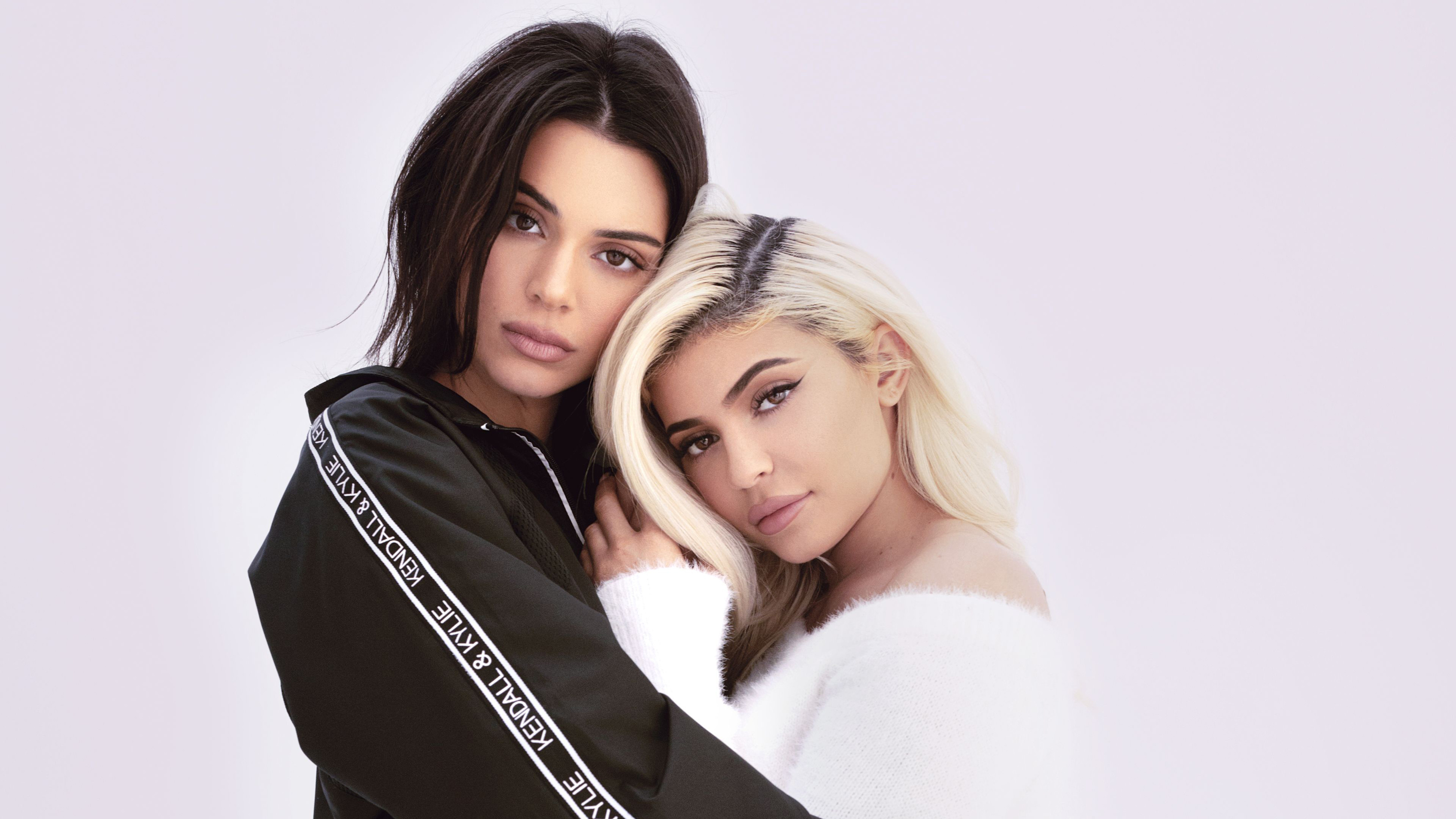 Desktop 4K Kylie Jenner And Kendall Jenner The Kardashians Background Official