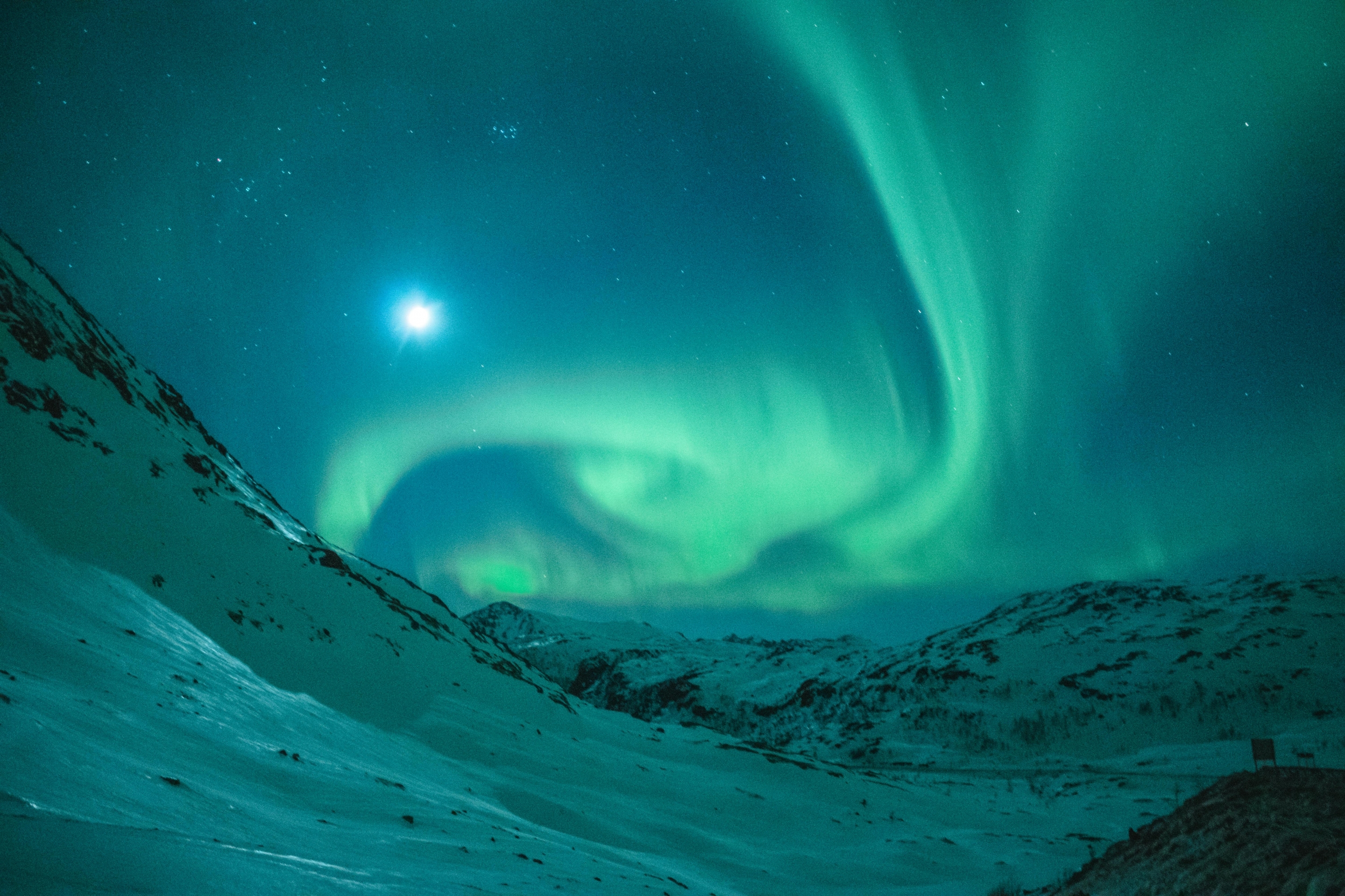 Green Aurora Northern Lights wallpaper for Apple iPhone, Apple Watch, Mac, iPad and Apple Watch