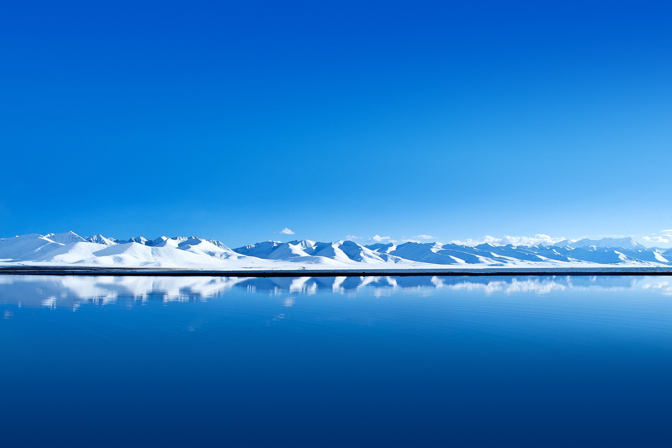 HDR Huawei MateBook E 2019 Stock Wallpapers Blue Snowcapped Mountain Landscape