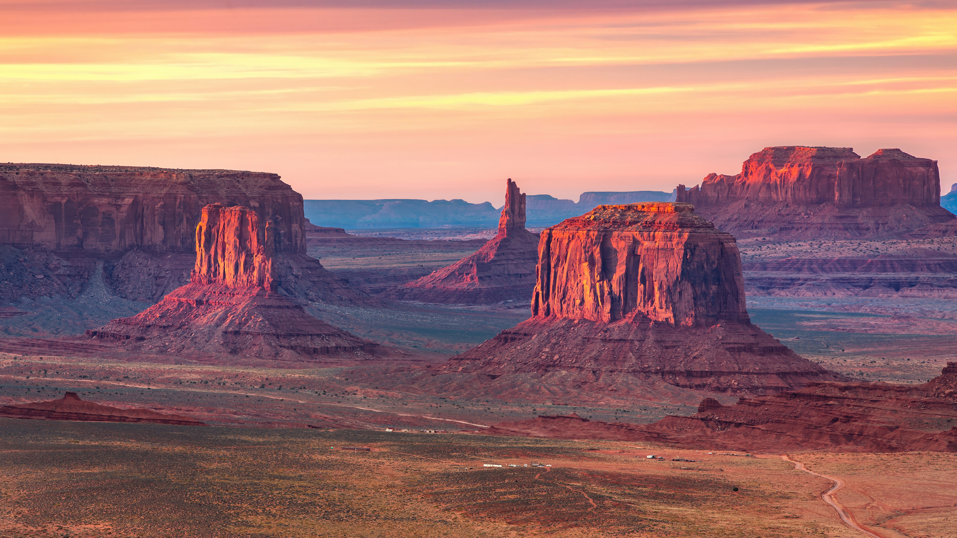 Monument Valley USA Nature Scenery 4K Wallpaper Unique Rock Formations wallpaper for Apple iPhone, Apple Watch, Mac, iPad and Apple Watch