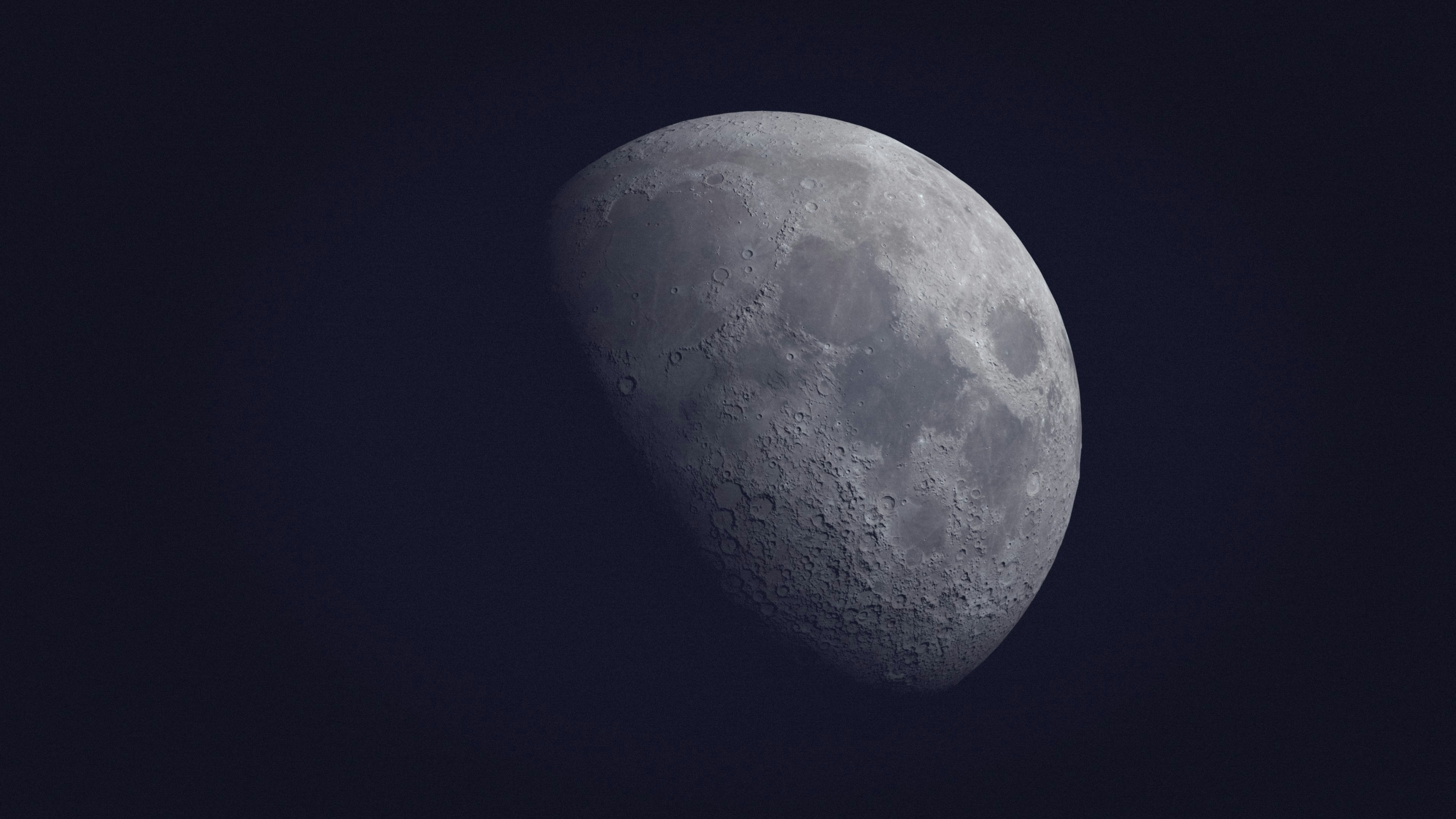 Moon Closeup HD 4K wallpaper for Apple iPhone, Apple Watch, Mac, iPad and Apple Watch