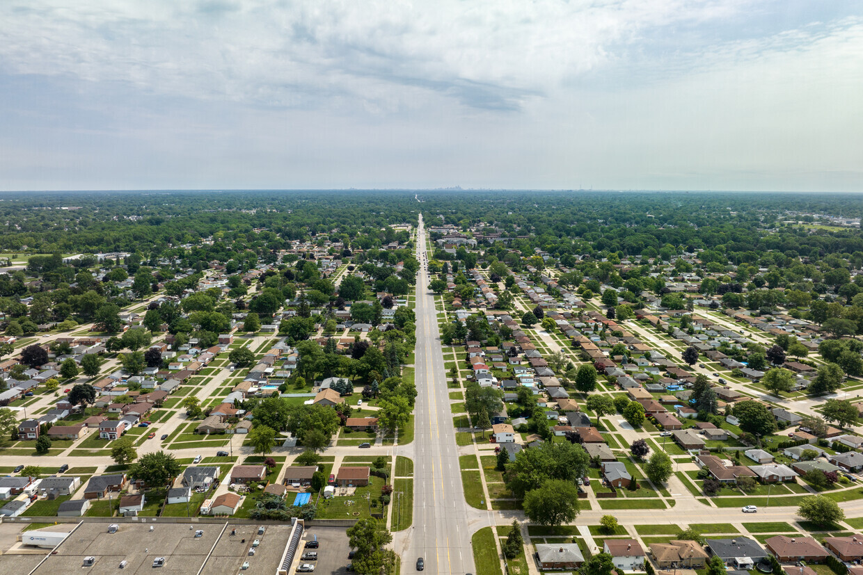 Residential Streets Westland Michigan United States USA wallpaper for Apple iPhone, Apple Watch, Mac, iPad and Apple Watch