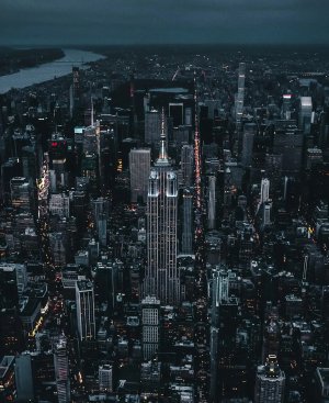 New York City Grayscale Greyscale Dark Mode Apple Watch wallpaper